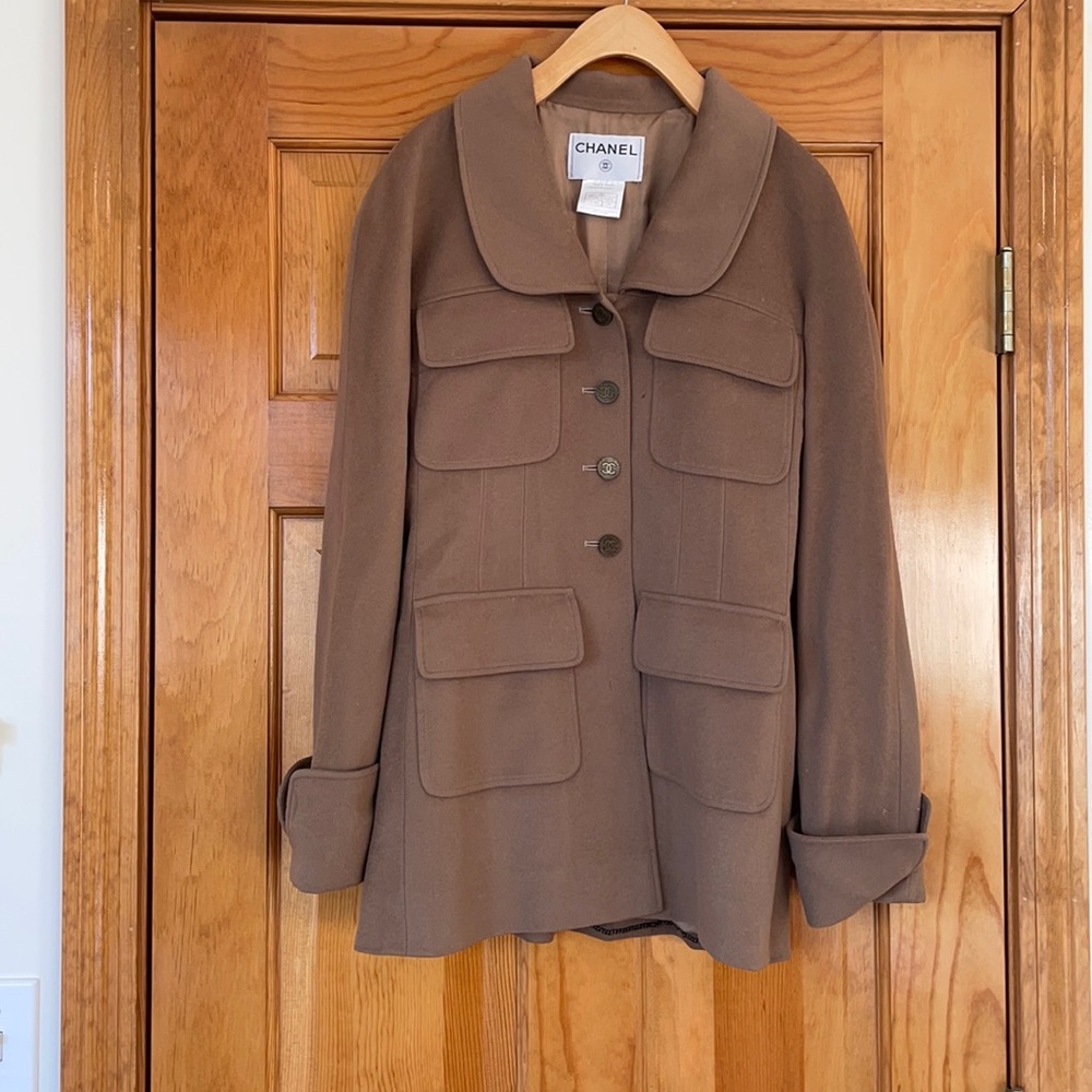 CHANEL 100% Cashmere Coat- Size 38